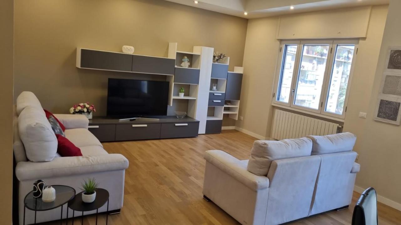Dudi Apartment ปาแลร์โม ภายนอก รูปภาพ